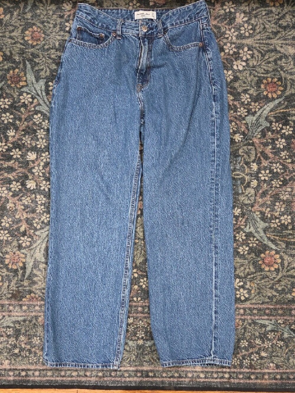 Abercrombie The Loose High Rise Jean In Curve Love - Picture 2 of 6